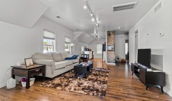 120 E PACIFIC St, Appleton, WI 54911