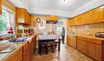 1 PAGE Ave, Barrington, NJ 08007