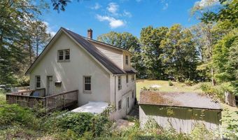 5 Fanwood Ct, West Milford, NJ 07421