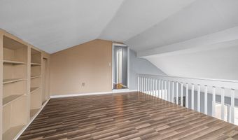 305 S RED LION Ter, Bear, DE 19701