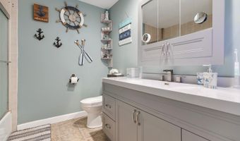 2415 N Kennicott Dr 1D, Arlington Heights, IL 60004