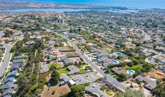 3958 Skyline Rd, Carlsbad, CA 92008