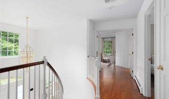 215 Watch Hill Dr, East Greenwich, RI 02818