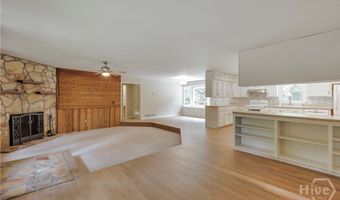 110 Pioneer Dr, Athens, GA 30605