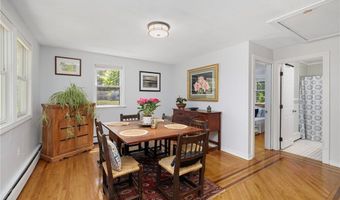 10 Summer St, Jamestown, RI 02835