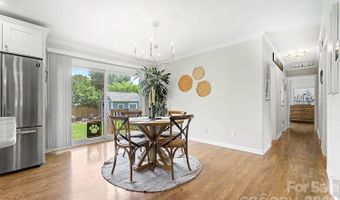 3330 Woodleaf Rd, Charlotte, NC 28205