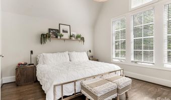 2116 Midwood Pl, Charlotte, NC 28205