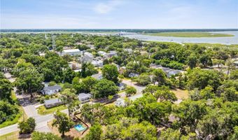 1711 Duke St, Beaufort, SC 29902