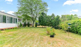 21 Alder Ln, Burlington, VT 05401