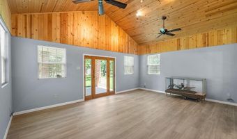 209 Circle Dr, Alvarado, TX 76009