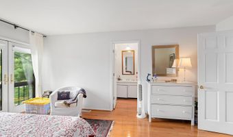 12 PENNY Ln #12, Baltimore, MD 21209