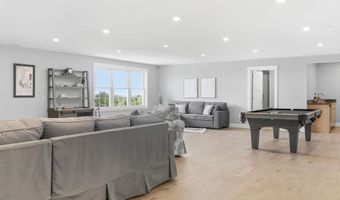 20 Pinnacle Ln, Bow, NH 03304