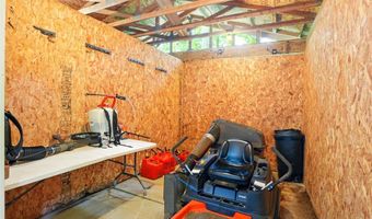 2526 Ashbrook Dr, Ashtabula, OH 44004