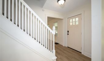 1389 Bryden Dr, Akron, OH 44313