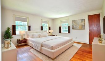 220 Arch Rd, Avon, CT 06001