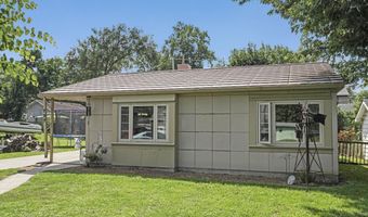 707 Ohio Ave, Auburn, IN 46706