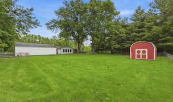 11717 E Edgewater Rd, Albany, IN 47320