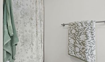 117 E Windswept Dr, Amsterdam, NY 12010