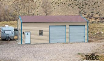 127 Little Rock Rd, Clark, WY 82435
