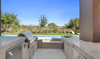 10 Ridge Blossom Rd, Las Vegas, NV 89135