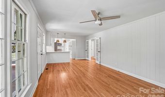 28 Ridgefield Pl, Asheville, NC 28803