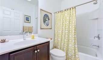 5539 SUNSET FALLS Dr, Apollo Beach, FL 33572