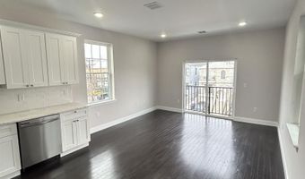 47 COTTAGE St, Bayonne, NJ 07002