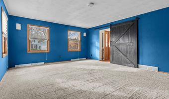 1022 E CAPITOL Dr, Appleton, WI 54911