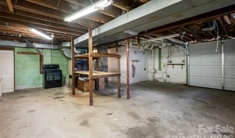 52 Blake Dr, Arden, NC 28704
