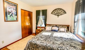 1102 S Jay St, Aberdeen, SD 57401
