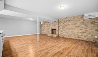 915 CYPRESS POINT Cir, Bowie, MD 20721