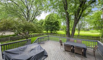 2518 N Ridge Ave, Arlington Heights, IL 60004