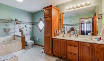 101 Sapphire St, Anna, OH 45302