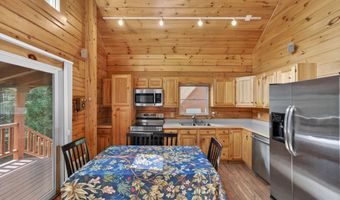 128 Twin View Dr, Carroll, NH 03598