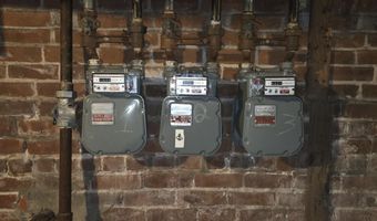 18 Darby St, Bloomfield, CT 06002
