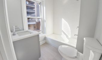 827 LINDEN St W, Allentown, PA 18101