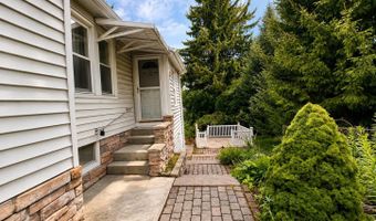 5 Consaul Rd, Albany, NY 12205