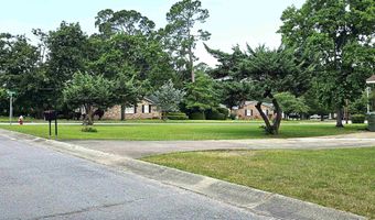904 Sunnyhill Dr, Camden, SC 29020