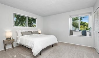 12015 SW SUSSEX St, Beaverton, OR 97008