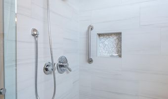 2222 Stonebridge Dr N, Ann Arbor, MI 48108