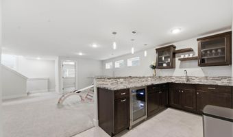 1113 W Lakeway Ct, Andover, KS 67002
