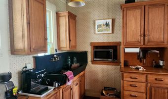 151 Kenduskeag Ave, Bangor, ME 04401