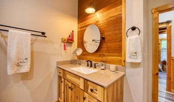 305 Griffin Ln, Allardt, TN 38504