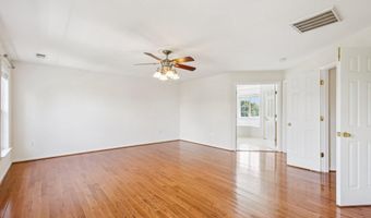 44217 NAVAJO Dr, Ashburn, VA 20147