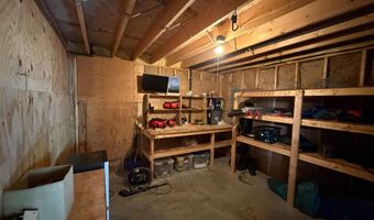 83 Tabor Cir, Albany, NH 03818