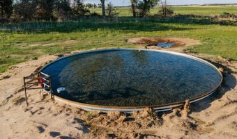 885 Th Rd, Bassett, NE 68714