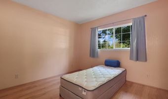 16832 Bunny Ln, Anderson, CA 96007