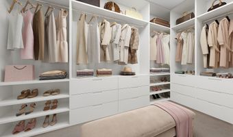 100 Glenbrook Ct, Atlantis, FL 33462