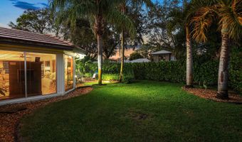 481 Forestview Dr, Atlantis, FL 33462