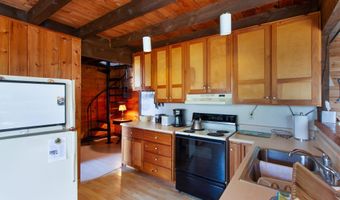 915 Fiske Rd, Alburgh, VT 05440